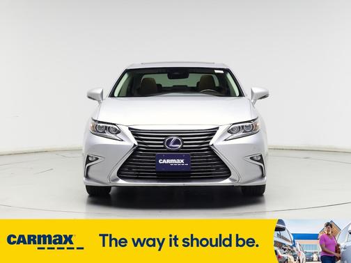 2017 Lexus ES 300h