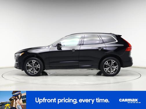 2022 Volvo XC60 B5 Momentum