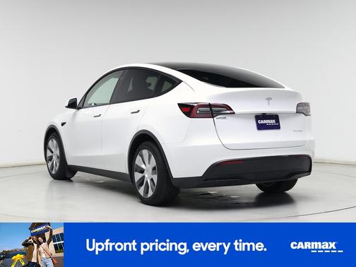 White 2023 Tesla Model Y Long Range