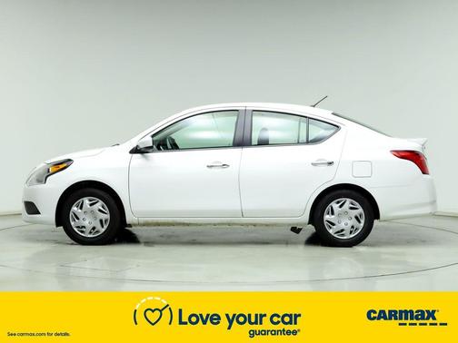 Photo 3 of 25 of 2019 Nissan Versa 1.6 SV