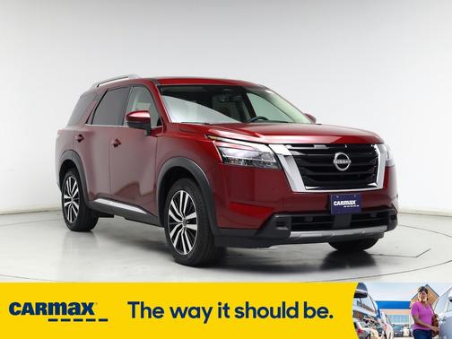 2023 Nissan Pathfinder Platinum
