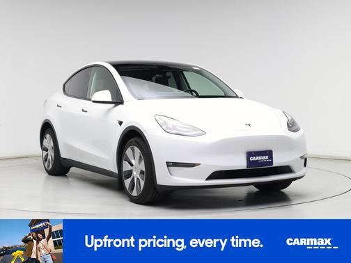 White 2023 Tesla Model Y Long Range