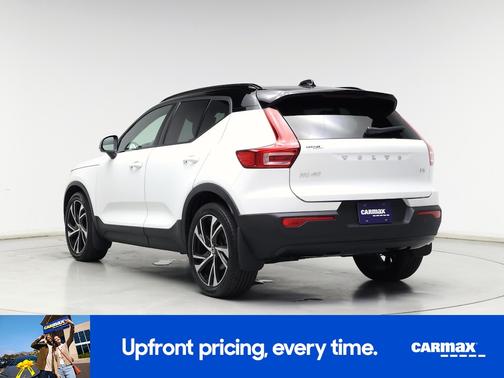 2021 Volvo XC40 T5 R-Design