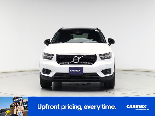 2021 Volvo XC40 T5 R-Design