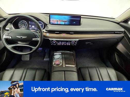 Silver 2022 Genesis G80