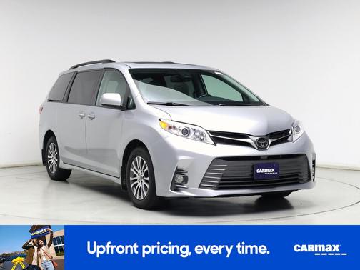 2020 Toyota Sienna XLE