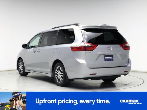 2020 Toyota Sienna XLE