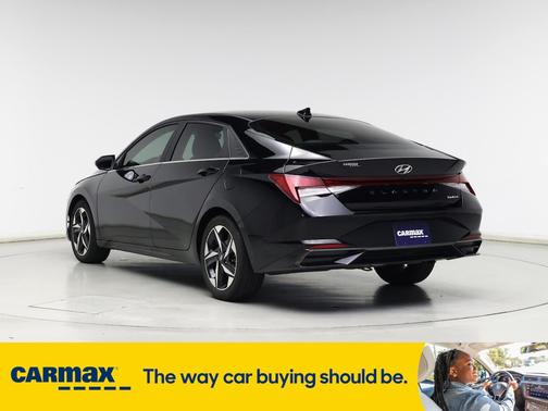2022 Hyundai ELANTRA Limited