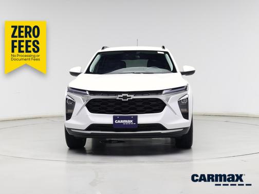 White 2025 Chevrolet Trax LT