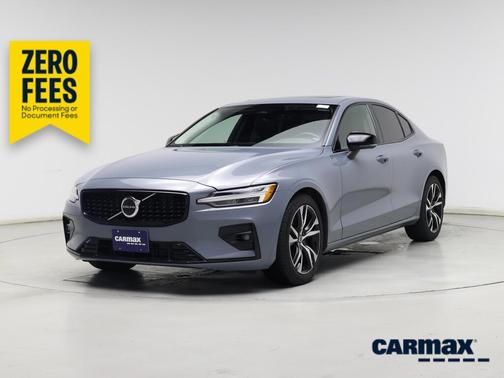 Gray 2024 Volvo S60 B5 Core Dark Theme