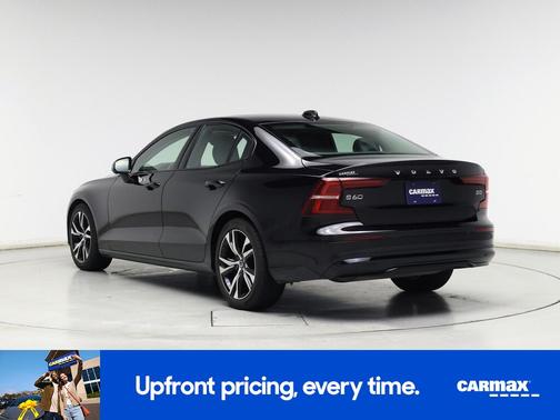 2024 Volvo S60 B5 Plus Dark Theme