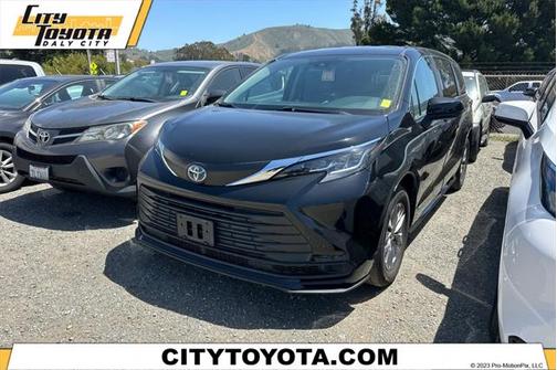 2021 Toyota Sienna LE
