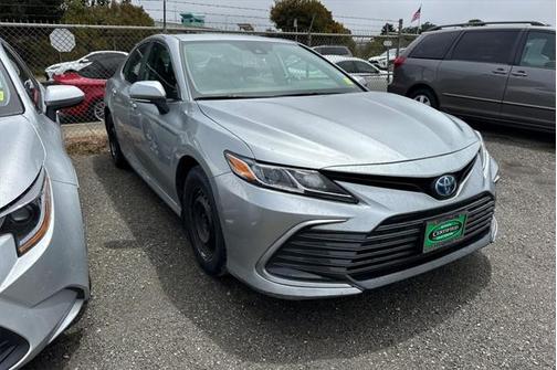 2024 Toyota Camry Hybrid LE