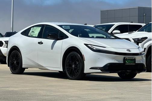 2025 Toyota Prius L