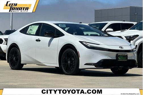 2025 Toyota Prius L