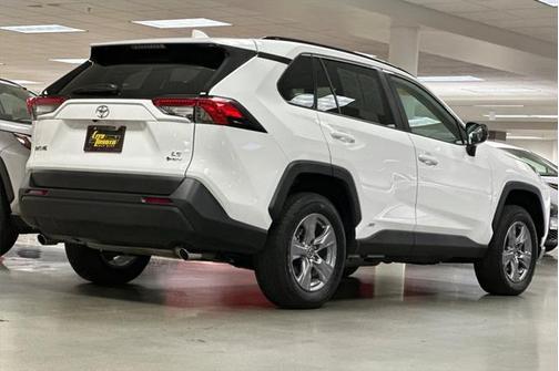 2025 Toyota RAV4 Hybrid LE
