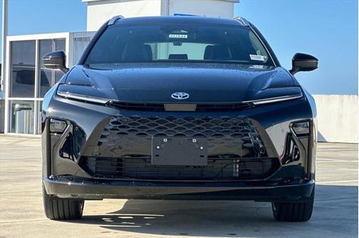2025 Toyota Crown Signia Limited