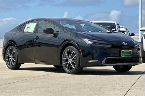 2025 Toyota Prius XLE