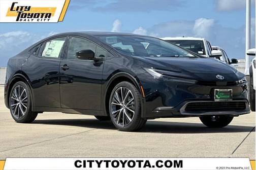 2025 Toyota Prius XLE