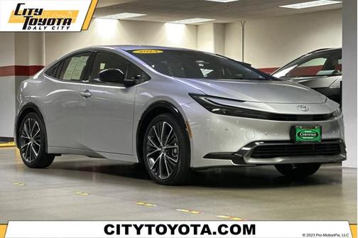 2024 Toyota Prius XLE