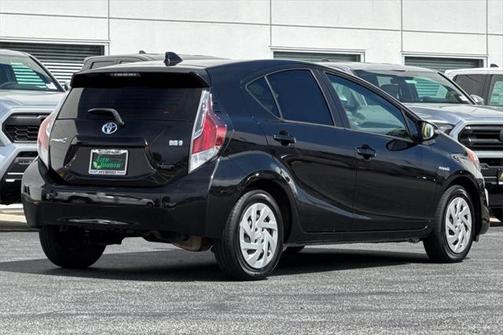 2016 Toyota Prius c Two