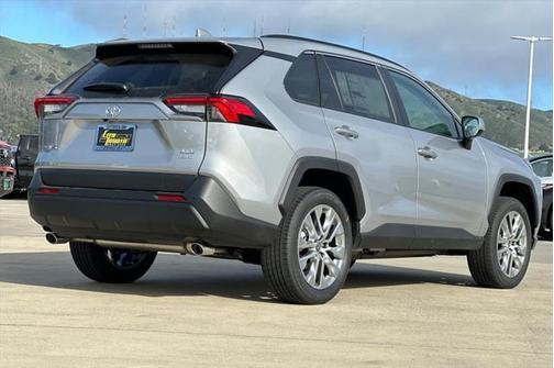 2025 Toyota RAV4 XLE Premium