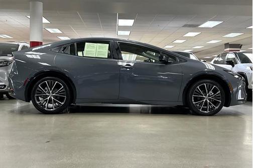 2024 Toyota Prius XLE