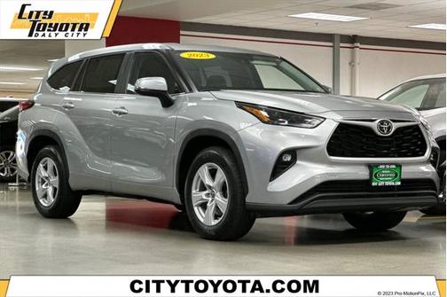 2023 Toyota Highlander LE