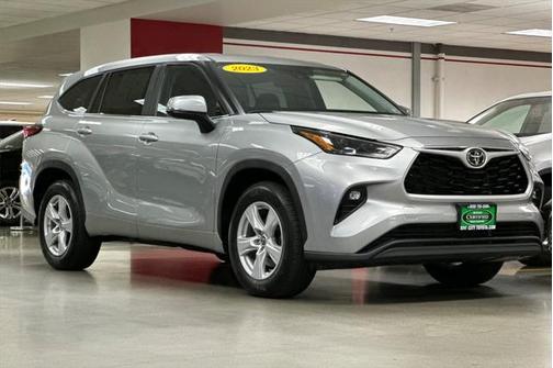2023 Toyota Highlander LE
