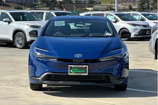 2025 Toyota Prius LE