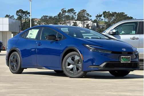 2025 Toyota Prius LE