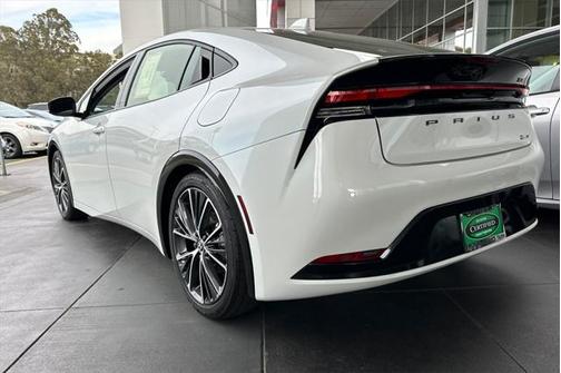 2024 Toyota Prius XLE