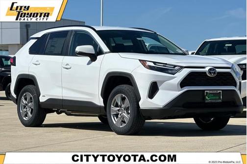 2025 Toyota RAV4 Hybrid XLE