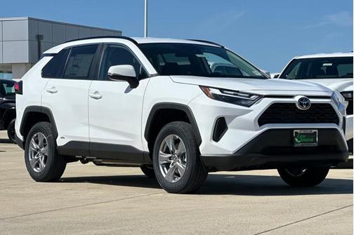 2025 Toyota RAV4 Hybrid XLE