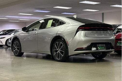 2024 Toyota Prius XLE