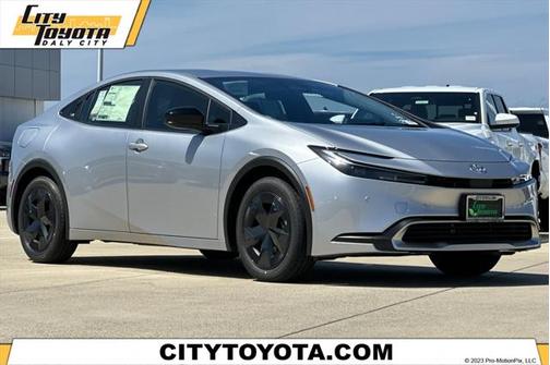 2025 Toyota Prius L