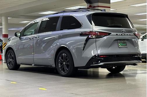 2024 Toyota Sienna XSE 7 Passenger