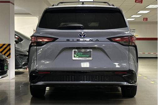 2024 Toyota Sienna XSE 7 Passenger