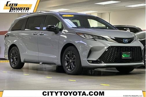 2024 Toyota Sienna XSE 7 Passenger