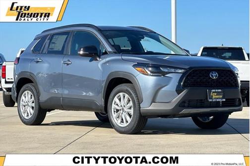 2025 Toyota Corolla Cross LE