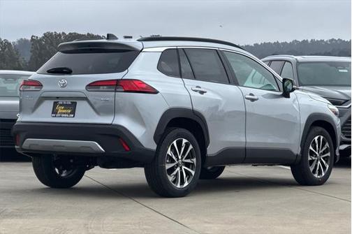 2025 Toyota Corolla Cross XLE