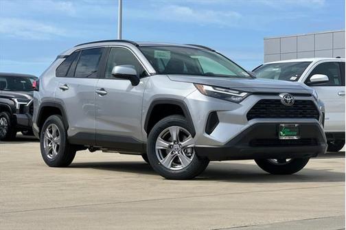 2025 Toyota RAV4 Hybrid LE