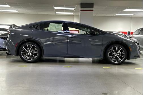2024 Toyota Prius XLE