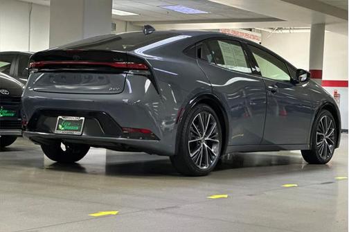 2024 Toyota Prius XLE