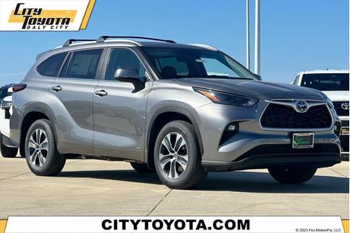 2025 Toyota Highlander Hybrid XLE