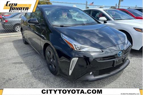 2022 Toyota Prius XLE