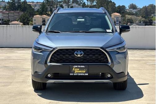 2025 Toyota Corolla Cross XLE