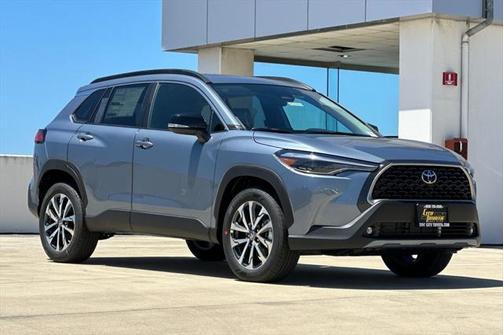 2025 Toyota Corolla Cross XLE
