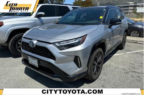 2023 Toyota RAV4 Hybrid SE