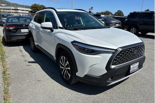2022 Toyota Corolla Cross XLE